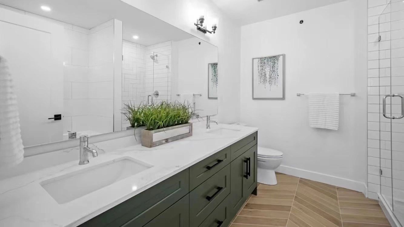Landmark Evergreen Townhome interiors - Bath