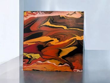 Warm color palette
Artistic sand dune design
Home decor ideas
Modern fluid art