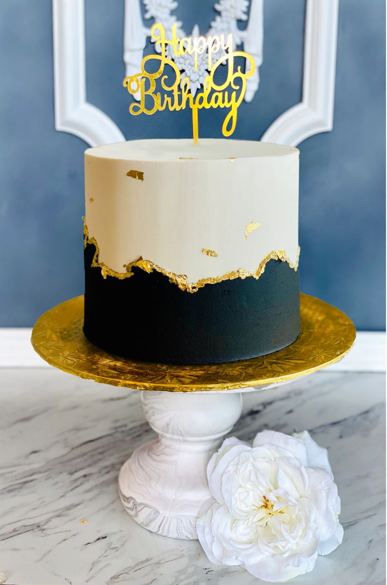 SOLID COLOR BUTTERCREAM WRAP CAKE