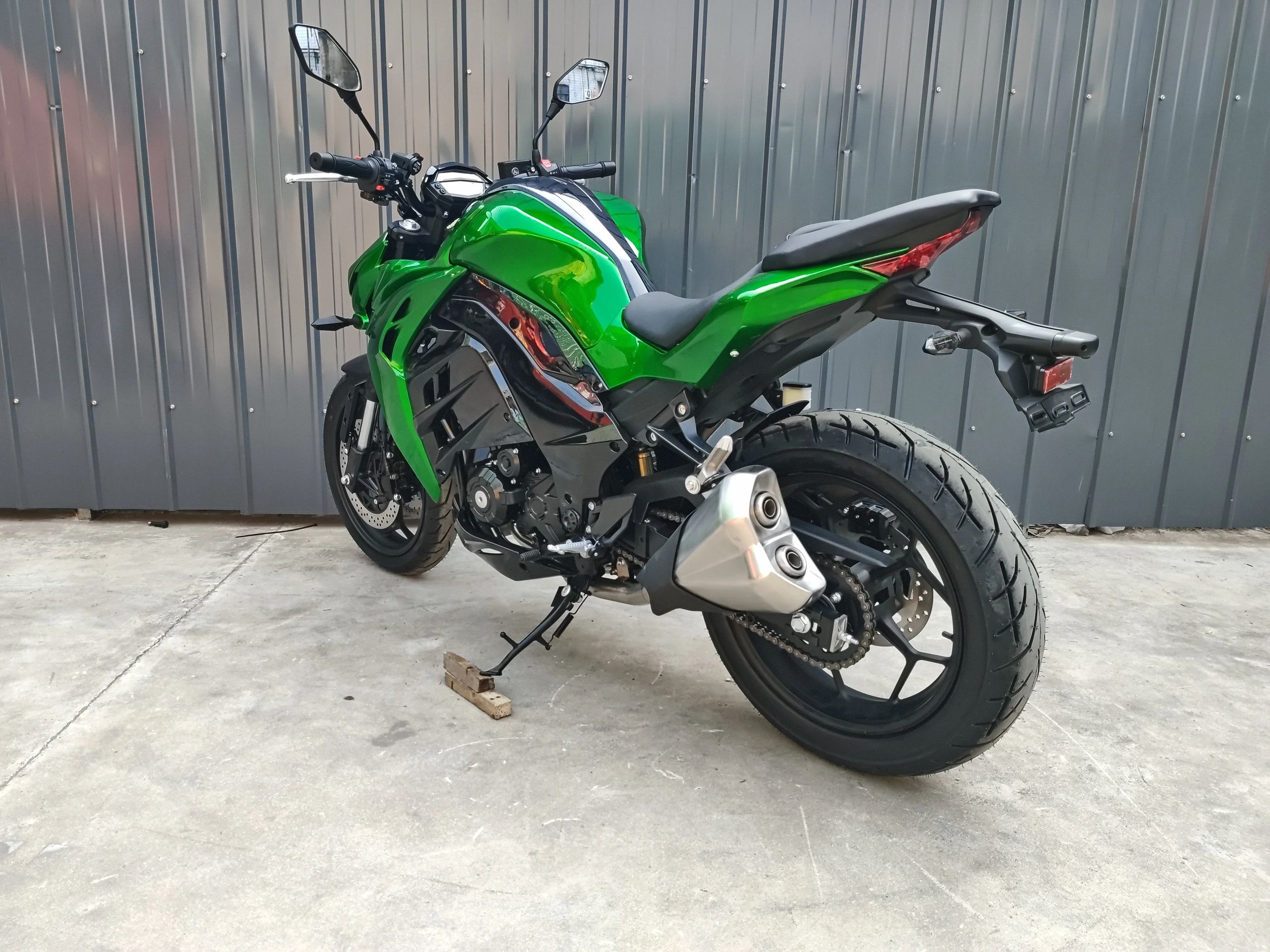 Z400 | adamsmoto.com