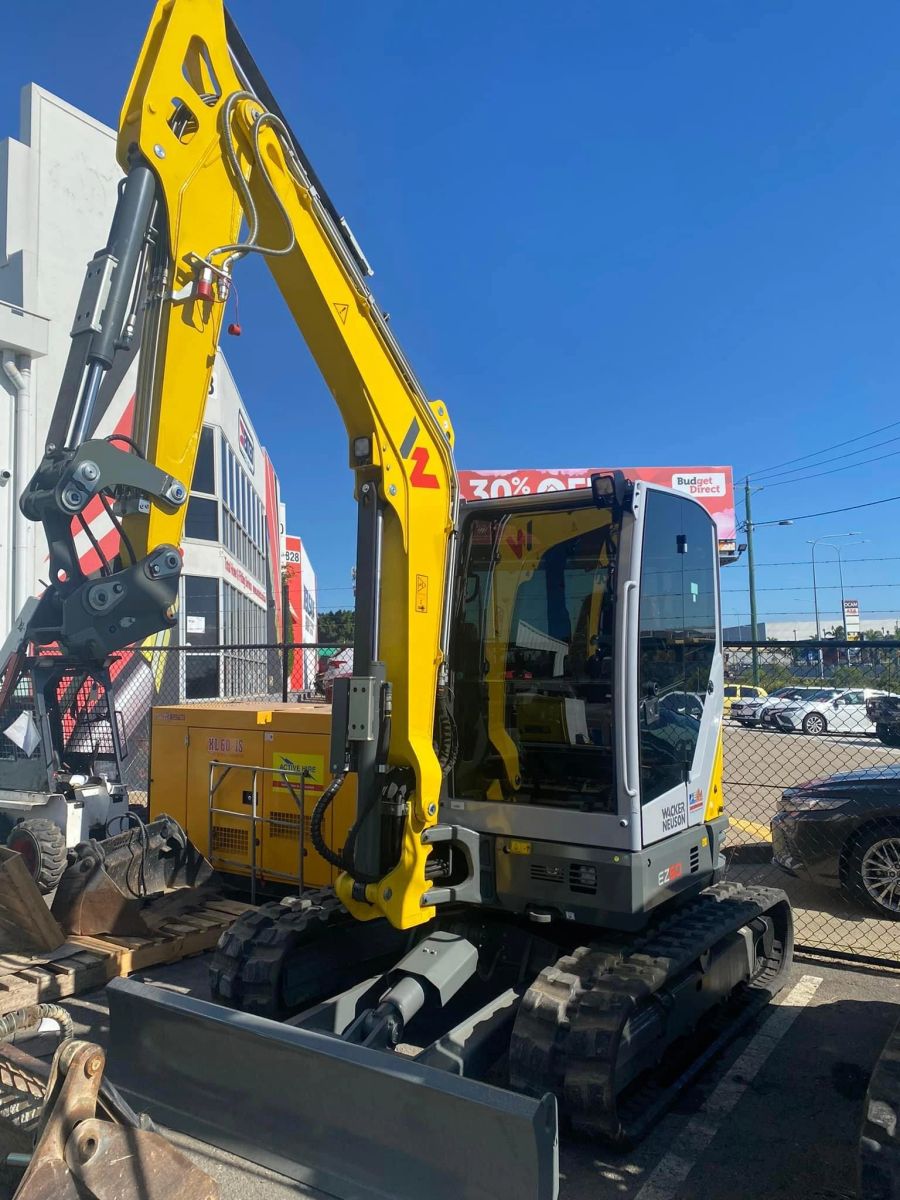 Excavator — Machinery cab window tinting