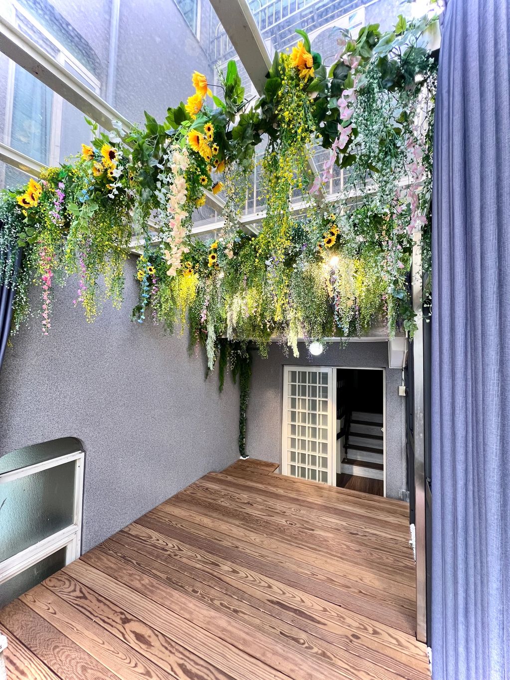 桃園居家空間仿真垂吊植物｜陽台人造植物牆安裝｜防水耐光