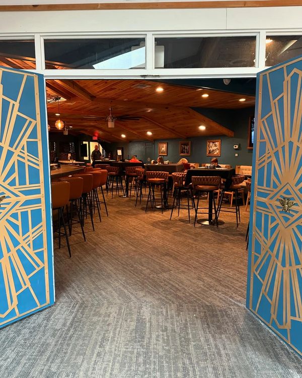 The Bee's Knees Kitchen & Speakeasy Bar