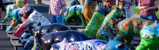Henderson County bear statues