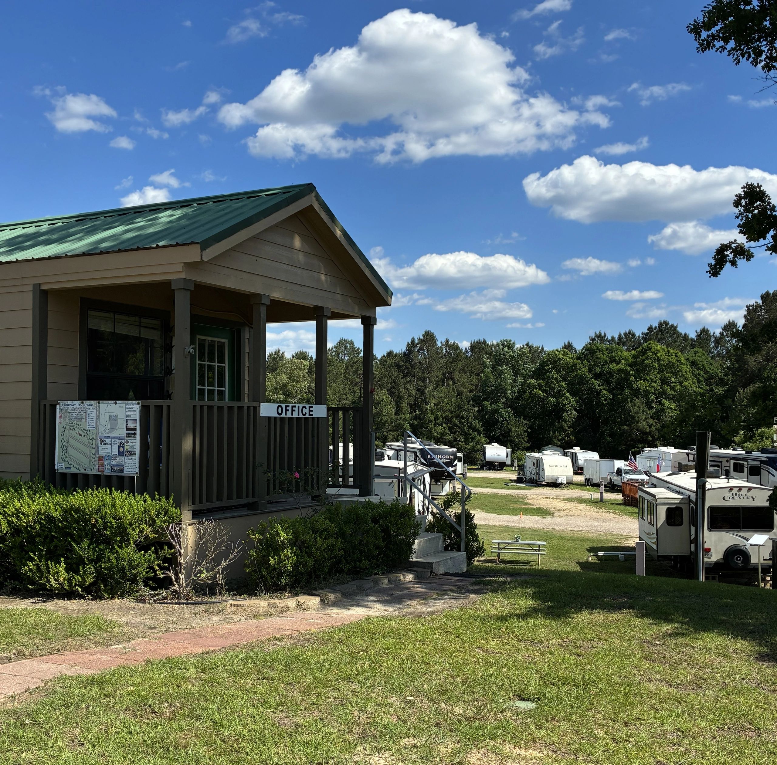 Fairway RV Park RV park in Nacogdoches, TX (photo 1)