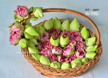 Pellipoolajada_EngagementRingTrays_Kurnool:engagement ring tray made of bamboo basket and flowers