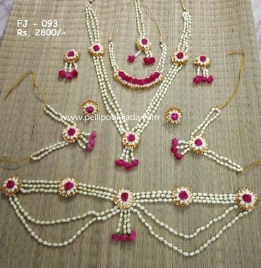 Pellipoolajada_FlowerJewelry_Vizag: Best flower jewellery, affordable flower jewelry, haldi jewelry