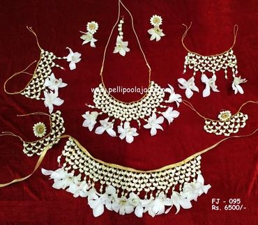 Pellipoolajada_FlowerJewelry_Warangal: Fresh floral jewelry for haldi ceremony simple and modern