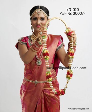 Pellipoolajada_KarpuramGarlands_Mumbai: Aromatic Karpuram Garlands for wedding