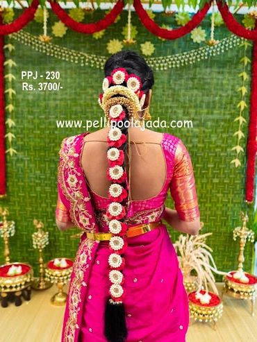 Elegant rose petal poolajada with beads and floral venis