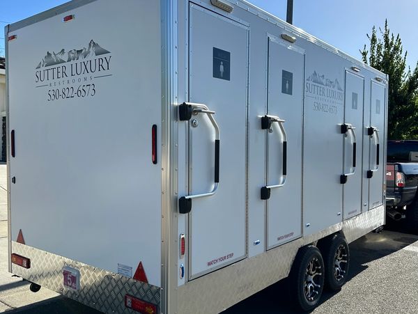 4-stall luxury restroom rental