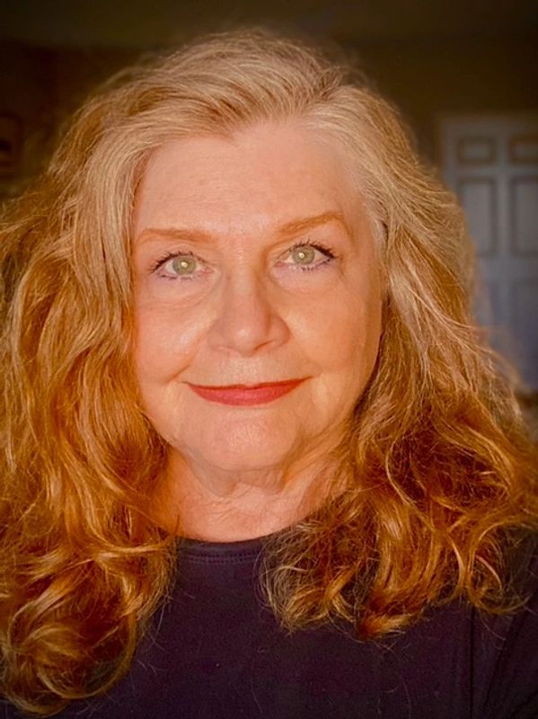 Certified Nutrition Coach and Chef Elaine Good will guide you to stay on track with accomplishing yo