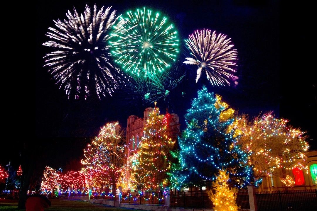 Best Holiday Light Displays in Colorado