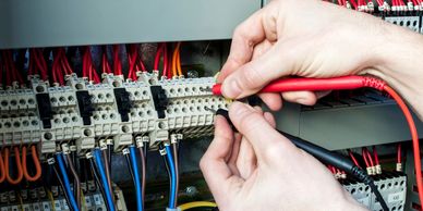 Connecting wires on a circuit board