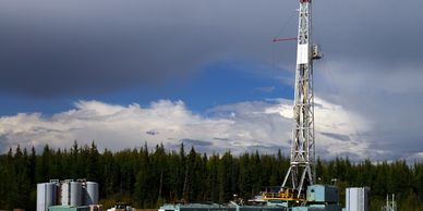 Drilling real-time monitoring and control