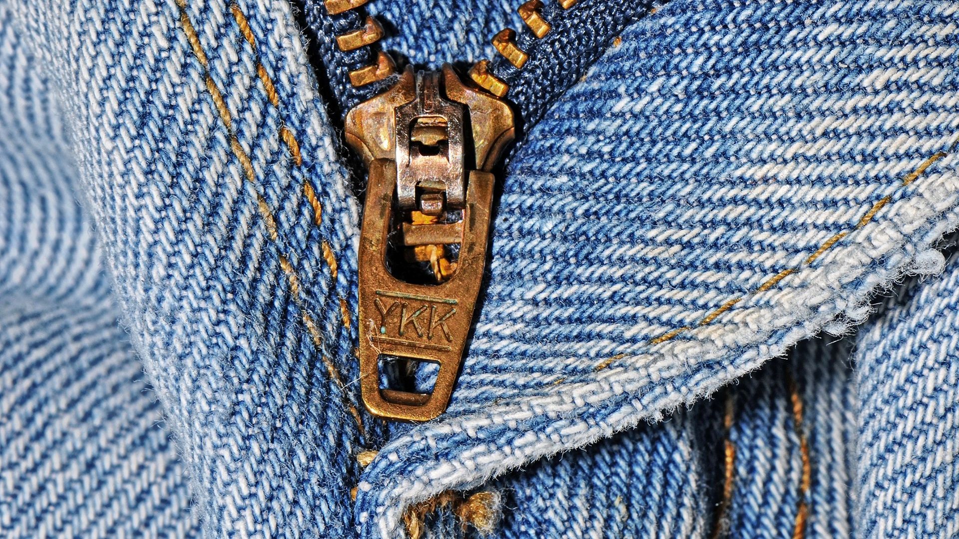 Jeans with zippers