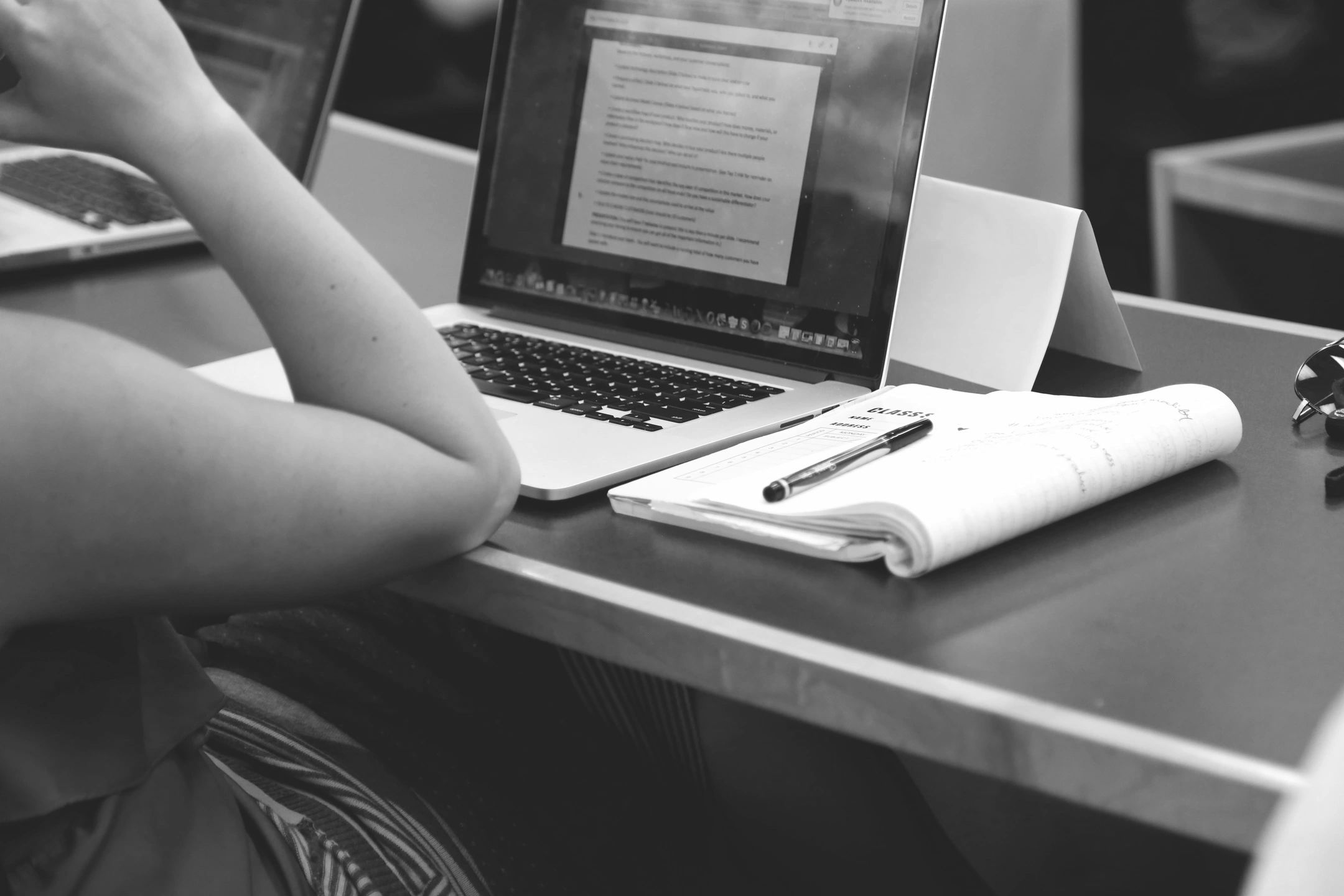 Talleres prácticos y formación en marketing con propósito y activismo de marca en el Impact Hub