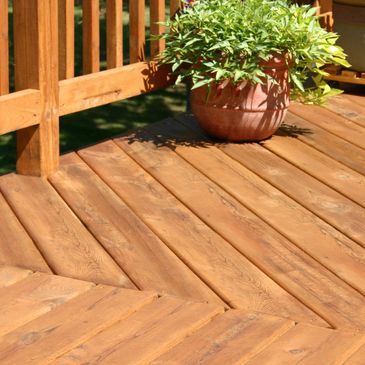 deck with flower pot