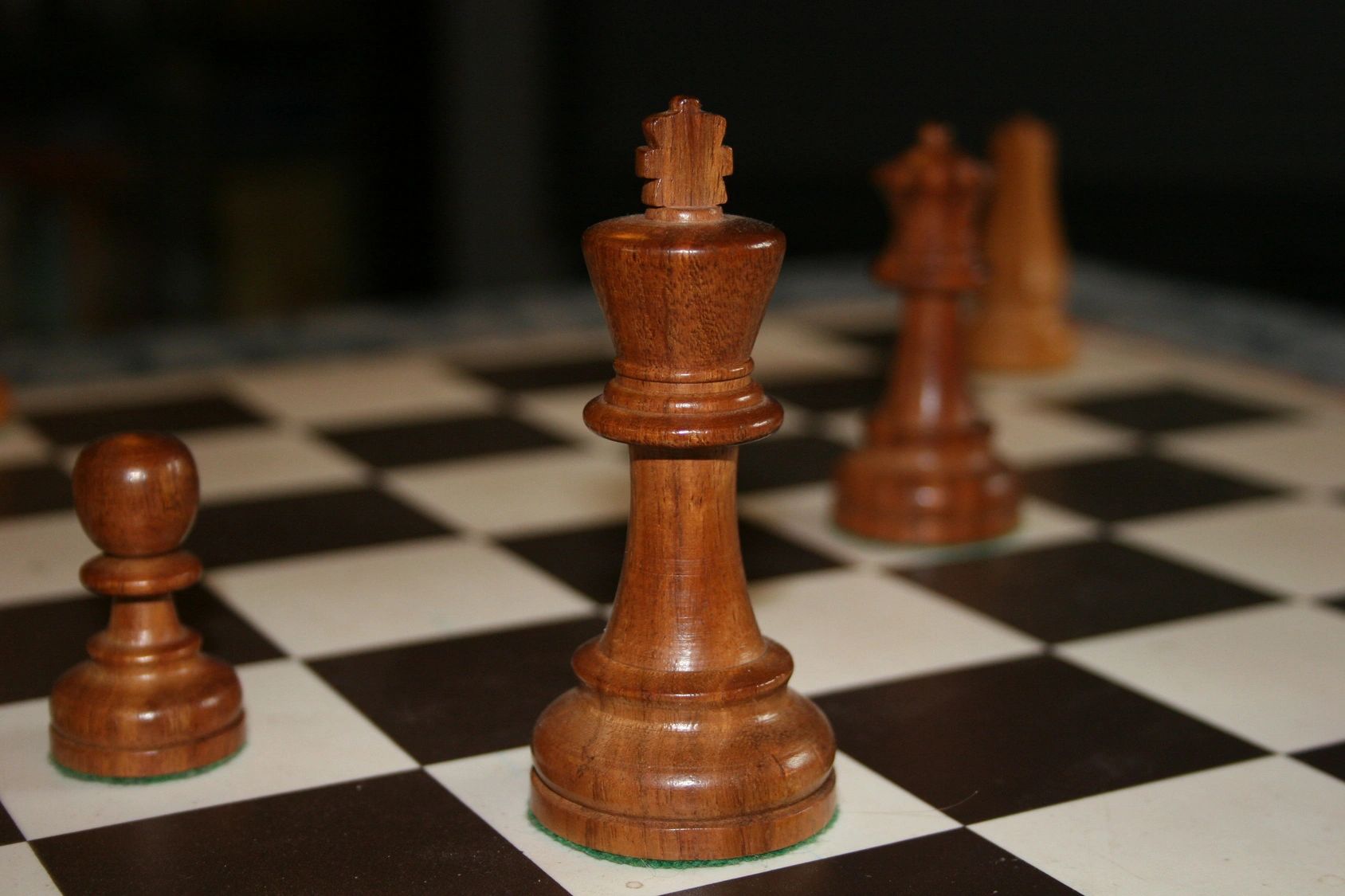 Chess Club Welcomes Newbies to the Boards — The Midwood Argus