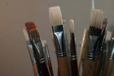 Different kind of paint brushes