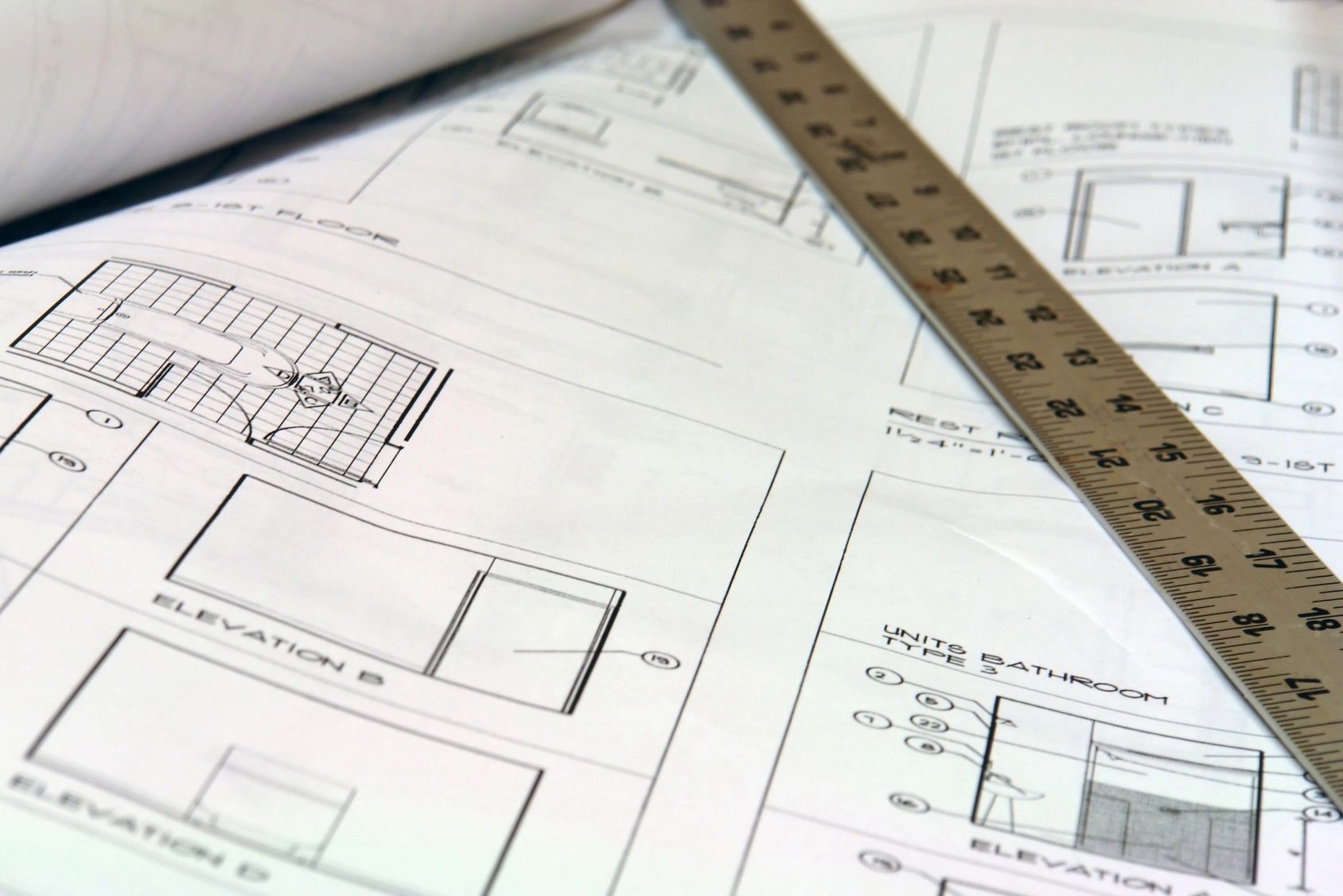 Floor plans, contractor, construction drawings 