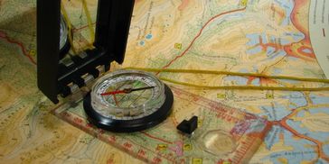 navigation compass maps
