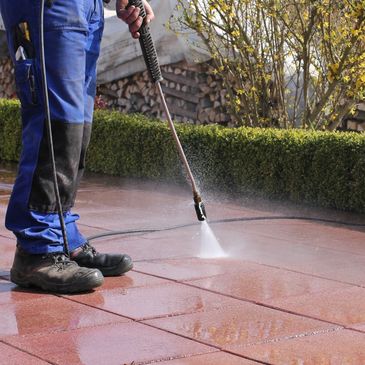 Gardener, Gardening, Garden Maintenance, Planting, Pressure Washing, Jet Washing, Exterior Cleaning