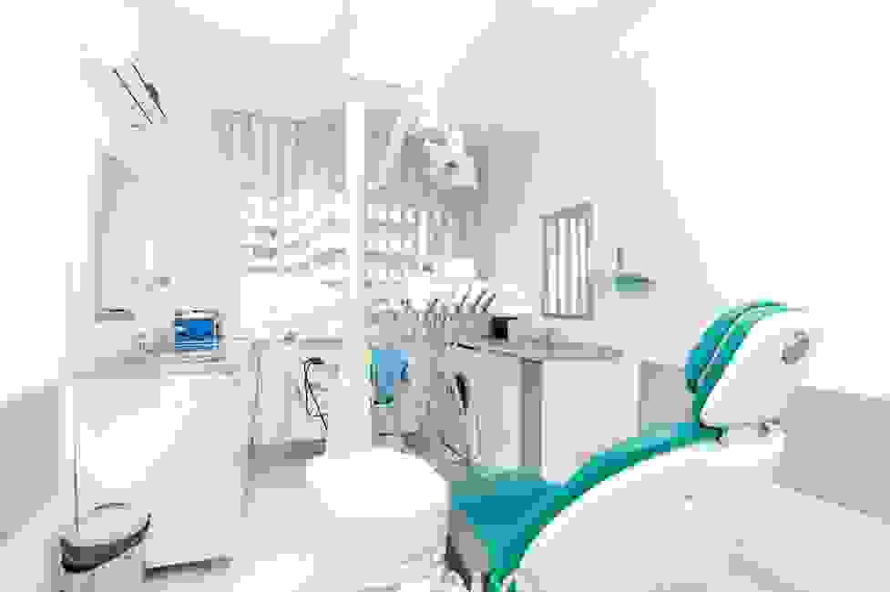 Periodontitis dentist office in lake worth 