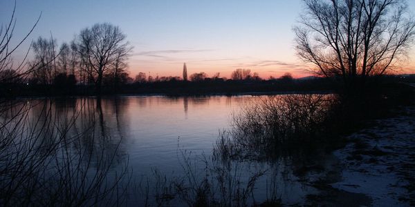 Wat er gebeurt als grote hoeveelheden rioolwater zomaar de rivier in kunnen stromen? Ja, het stinkt.