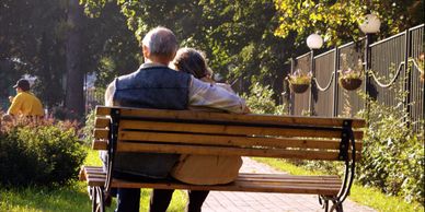 couple enjoying retirement in Virginia