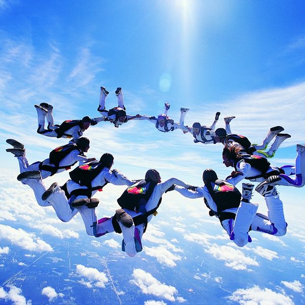 Exceptional Team alignment, trust, ownership in team of skydivers