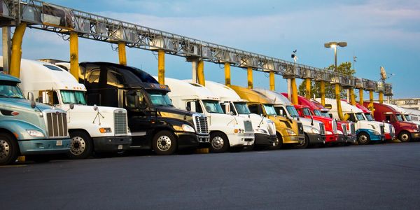 Truck fleet, eighteen wheelers 