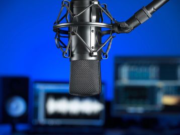 Podcast microphone in a studio.