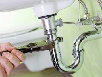 Drain cleaning. Clearing clogged pipes. Kingwood, TX. Bathrooms, Kitchen Sinks. Washing Machine.