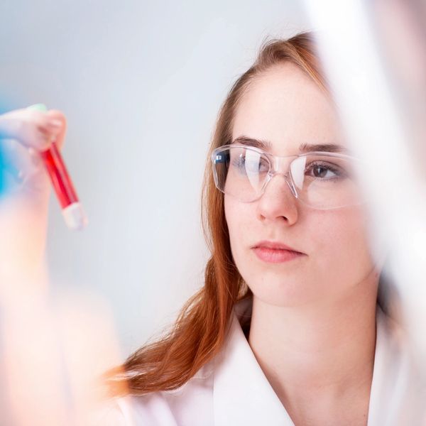 lab tester
