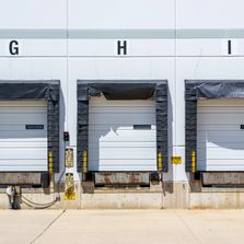 Quais d'un centre de distribution - Distribution center dock doors