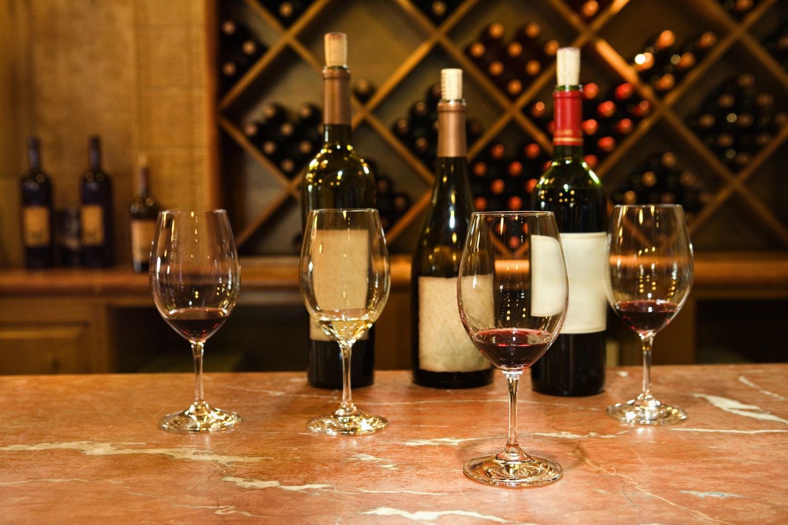 Vino 100 photo