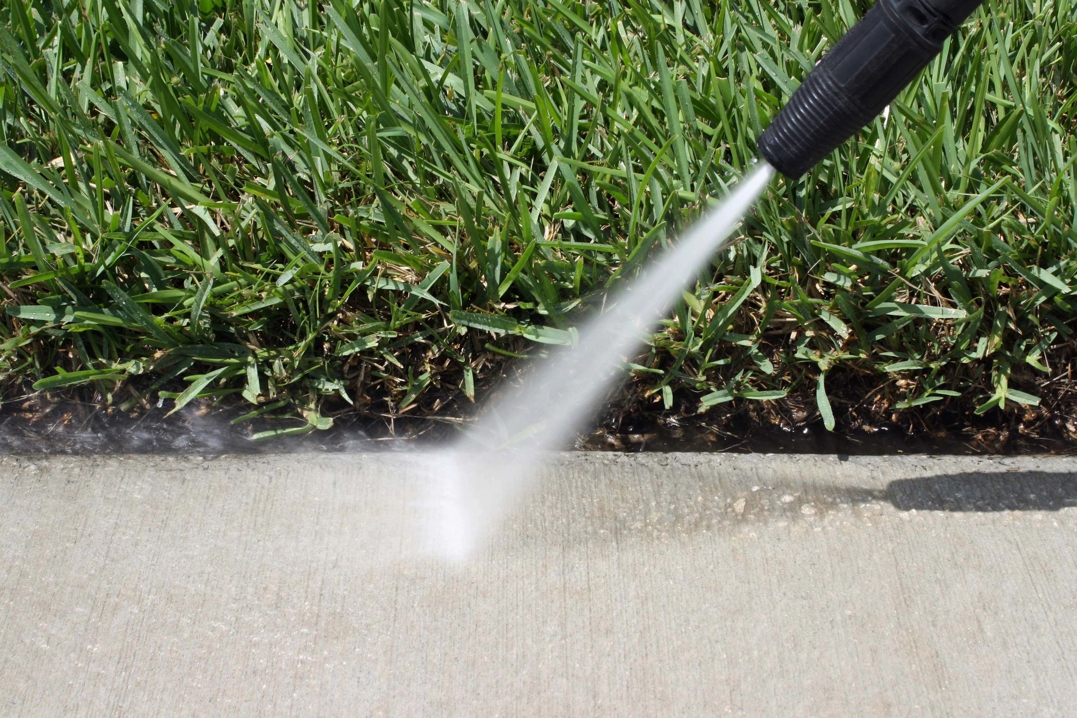 Gardener, Gardening, Garden Maintenance, Planting, Pressure Washing, Jet Washing, Exterior Cleaning