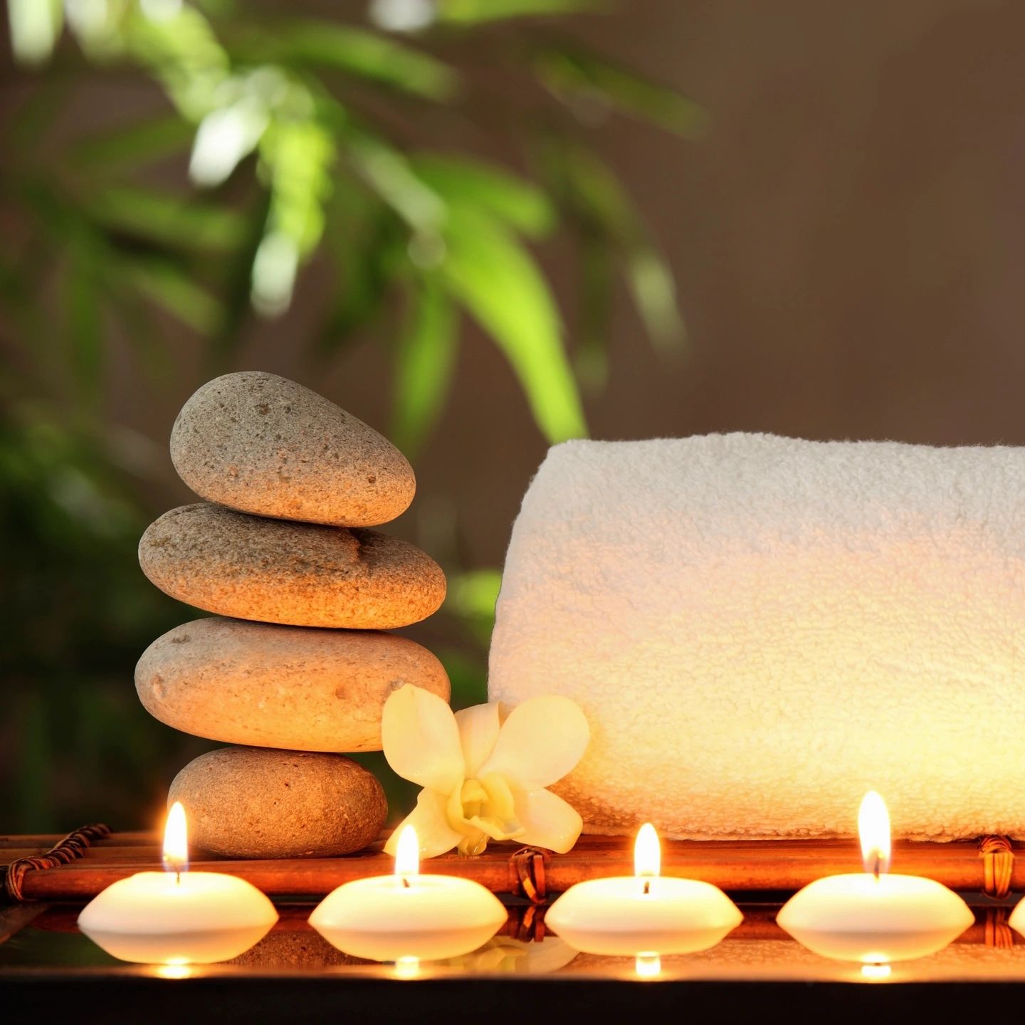 Whether it’s a soothing massage, a revitalizing facial, or complete wellness package, show you care