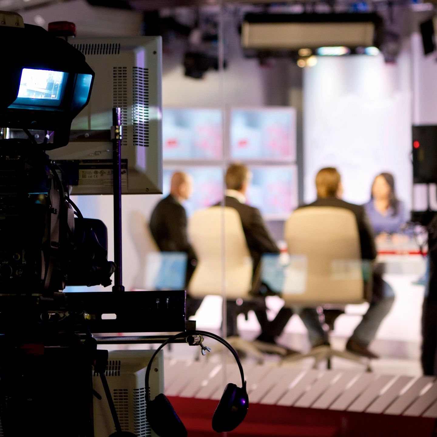 Celebrity Amber Townsend, ProBiz Digital™ brings media credibility & high-visibility experience.