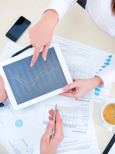 Healthcare practice leader collaborating with team