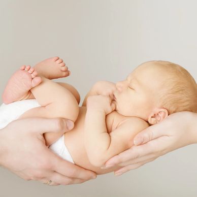 Les nouveaux-nés, les bébés, les nourrissons peuvent bénéficier de soins chiropratiques avec douceur