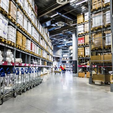 Warehouse pallet stacking and storage 