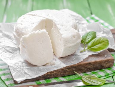 Discover Favorite's plain soft goat cheese.