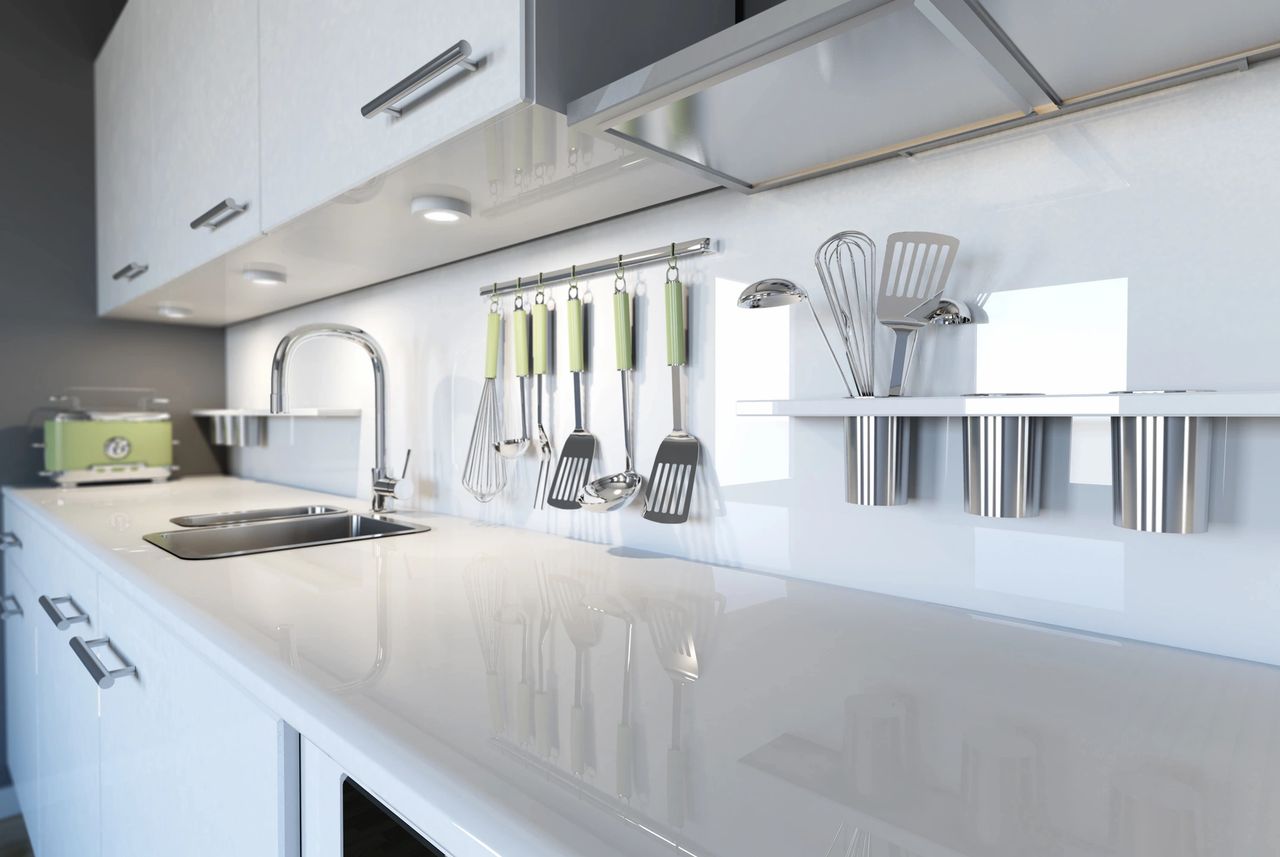 FREE KITCHEN DECLUTTER CHECKLIST