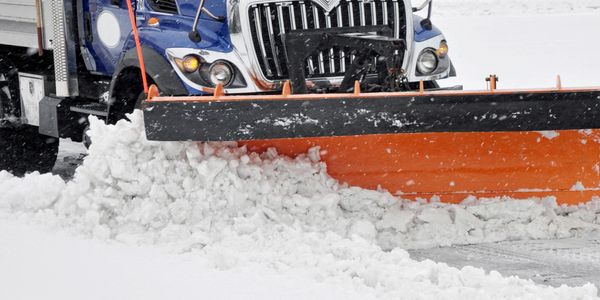 Snow removal services available in Lincoln, Springfield, Decatur, Bloomington and surrounding areas.