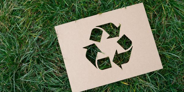 Please recycle or reuse shipping material and packaging from Teyolia