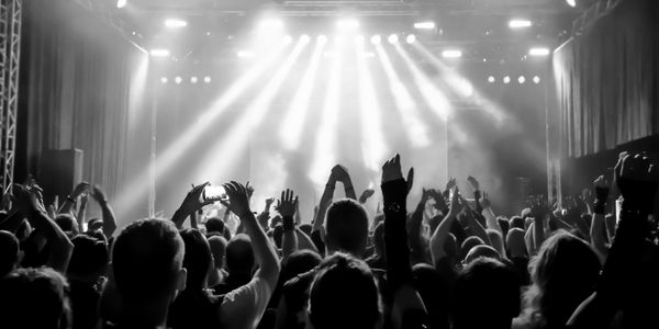 Pop Singer/Songwriter Crowd- Zaé, by Brian Jamie