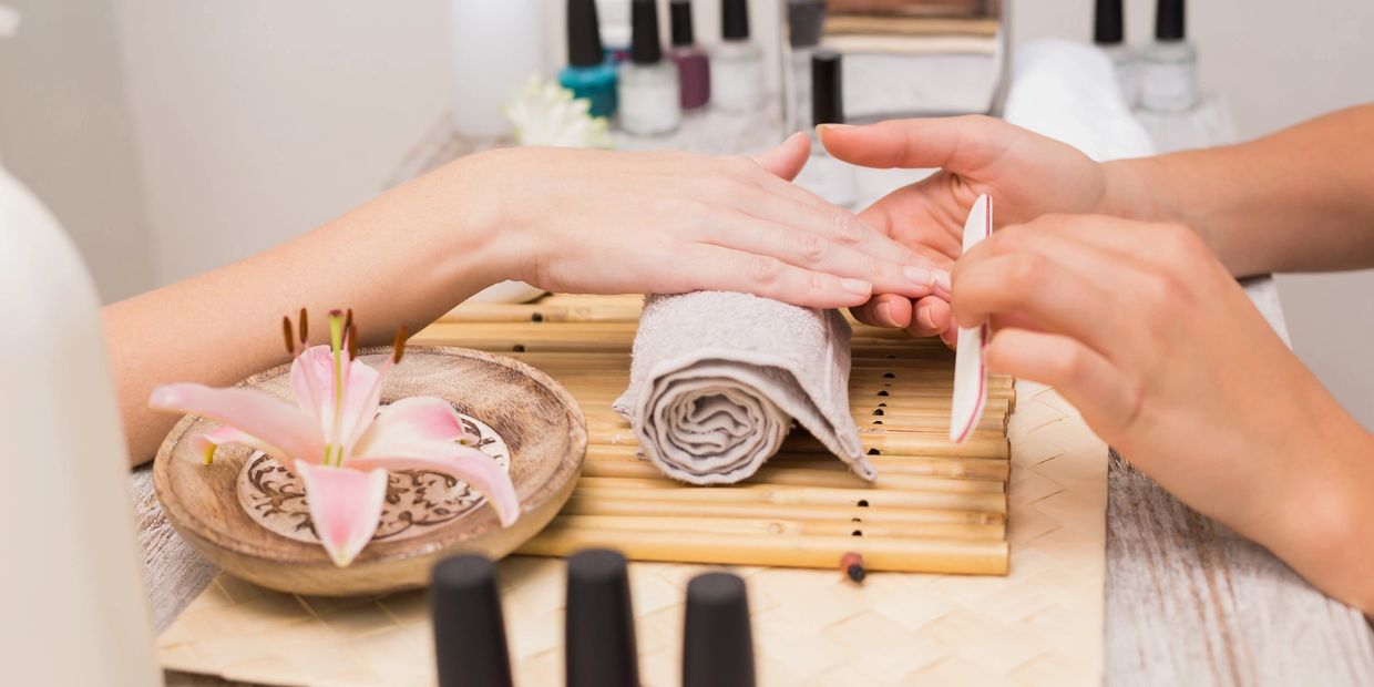 Petals Yorkville Beauty Bar - Brazilian Butt Lift, Beauty and Spa