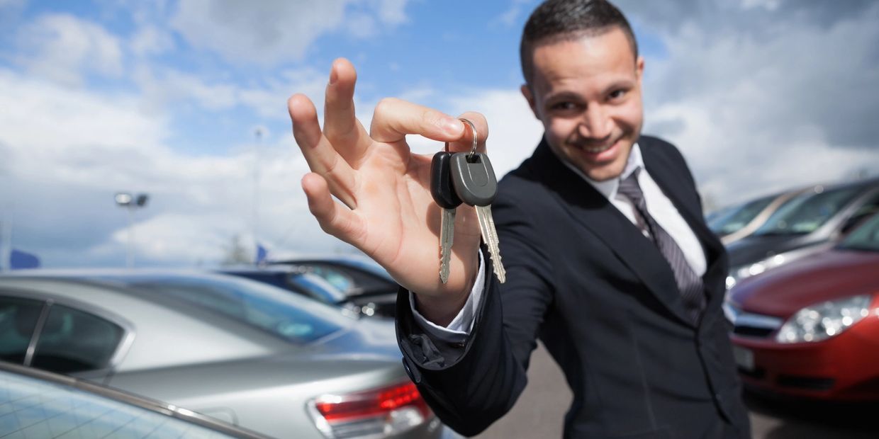 How to Get a Car Wholesale Dealer License in California?